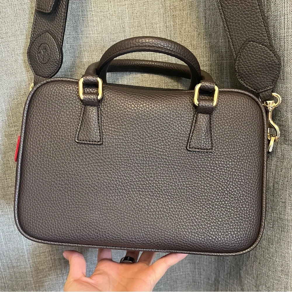 Angela Roi Chocolate Brown Pebbled Leather Crossbody with Gold Hardware - Picture 5 of 9